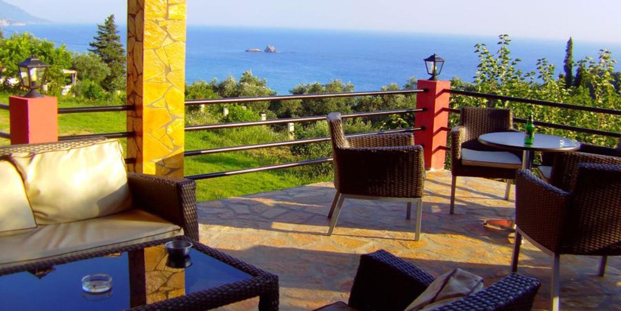 Large Apartment By The Pool - Pelekas Beach, Corfu Extérieur photo