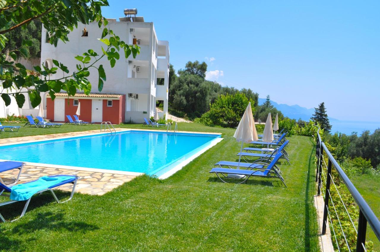 Large Apartment By The Pool - Pelekas Beach, Corfu Extérieur photo
