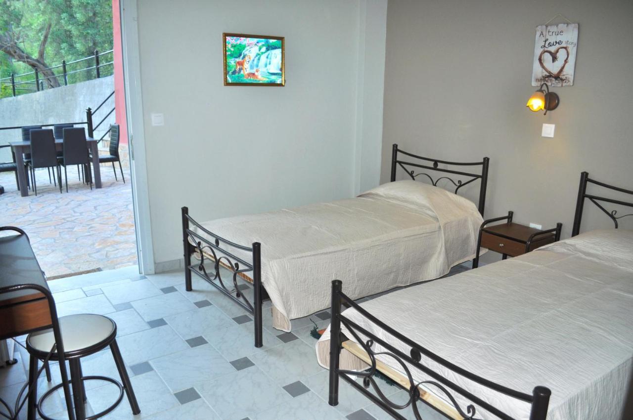 Large Apartment By The Pool - Pelekas Beach, Corfu Extérieur photo